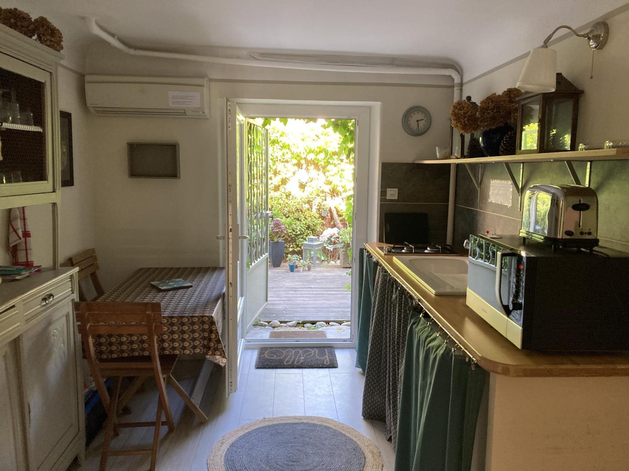 Appartement Complet Ou 2 Chambres De Charme En Centre-Ville Arles Exterior foto